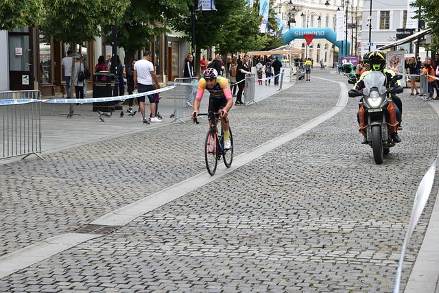 需要仰賴的 需要仰賴的