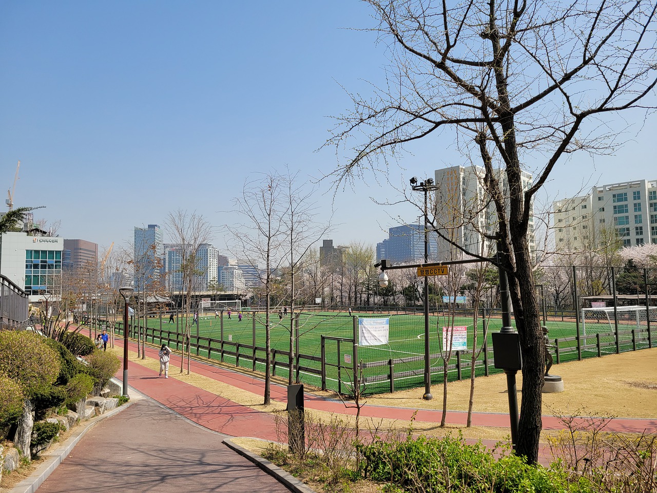 里在球队中 里在球队中